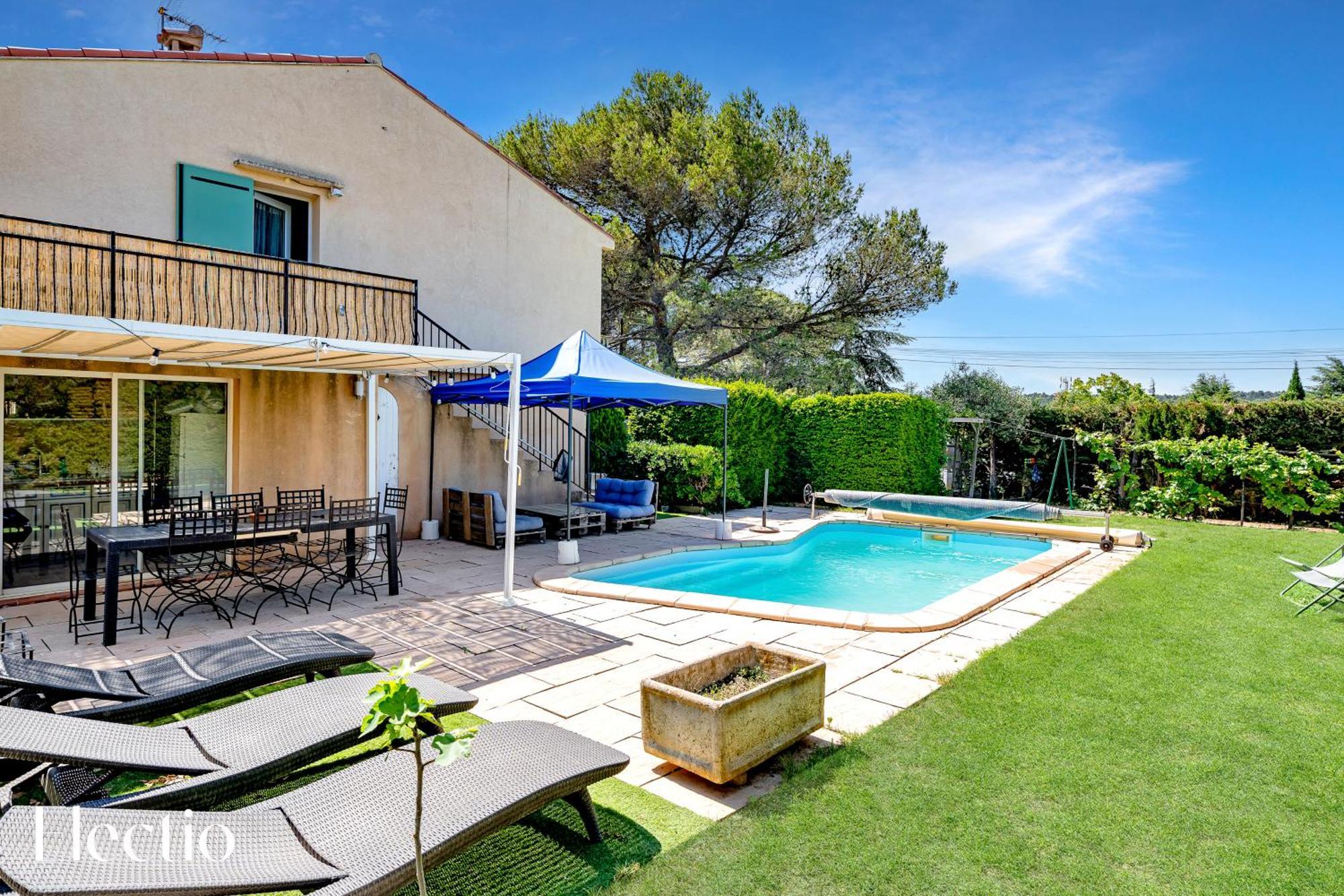 Villa Oliveda - Piscine & Salon Cinema Lourmarin Buitenkant foto