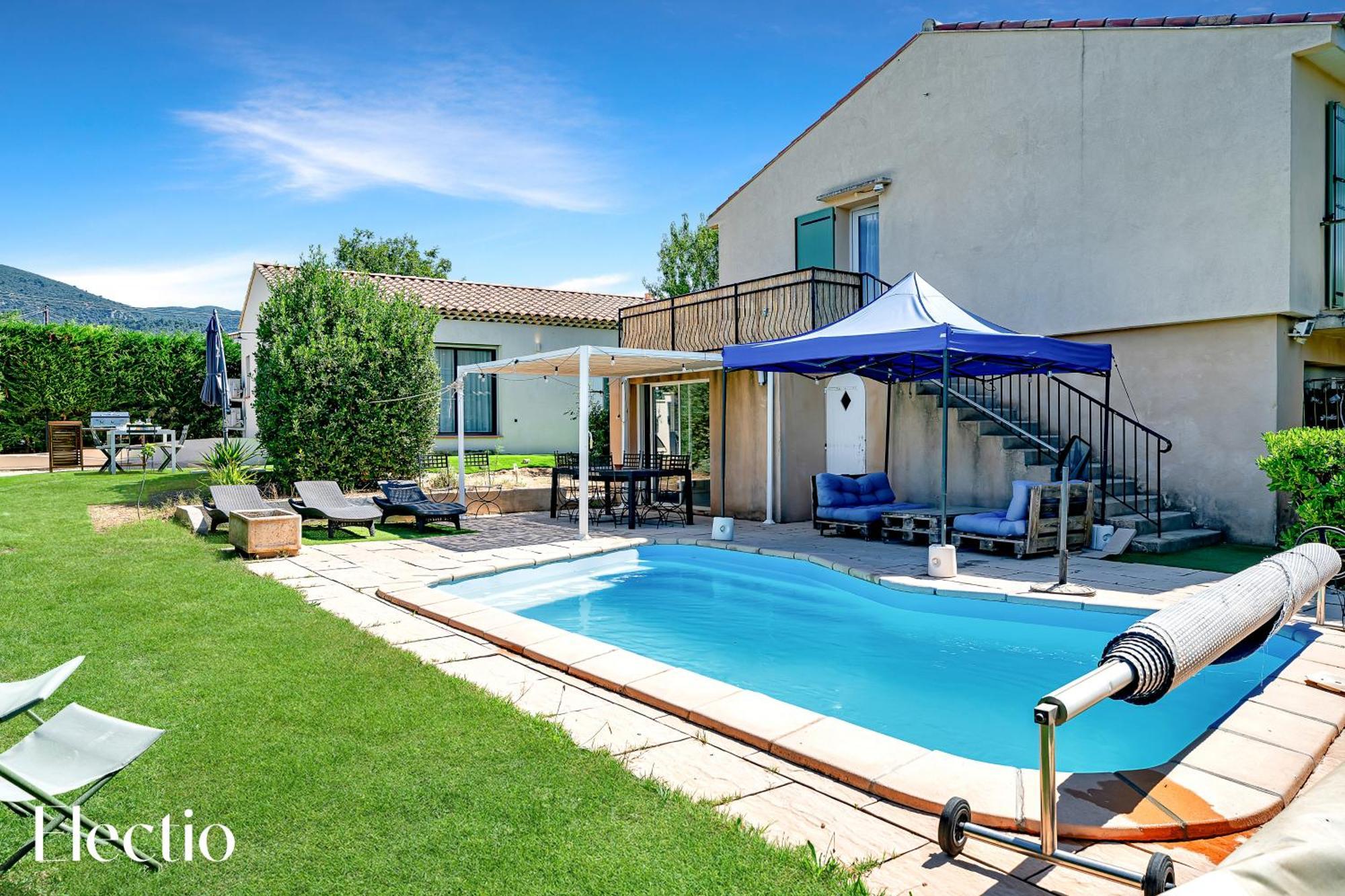 Villa Oliveda - Piscine & Salon Cinema Lourmarin Buitenkant foto